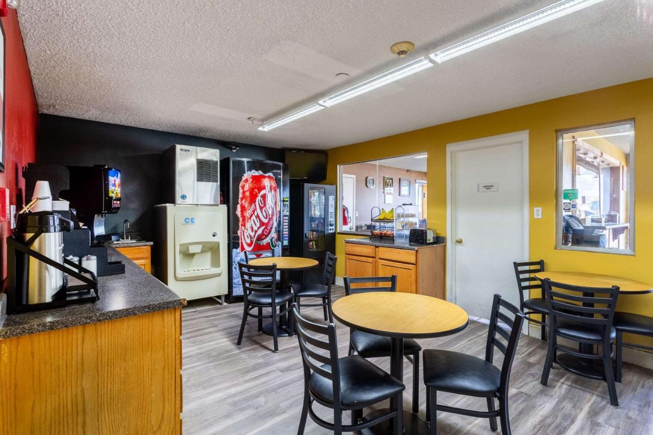 Econo Lodge Gallup Exteriör bild